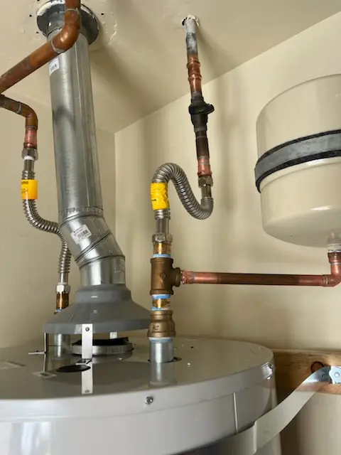 Water heater installation and plumbing repair in Oak Terrace